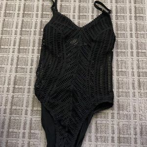 ROBIN PICCONE MESH ONE PIECE BATHING SUIT kids size 6